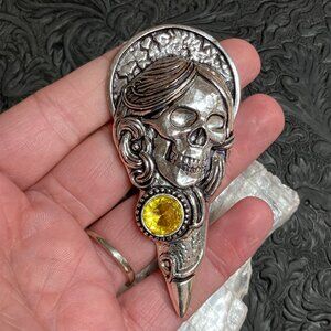 Santa Muerte Skull Pendant With a Faceted Yellow Citrine Gem Stone Crystal Jewel